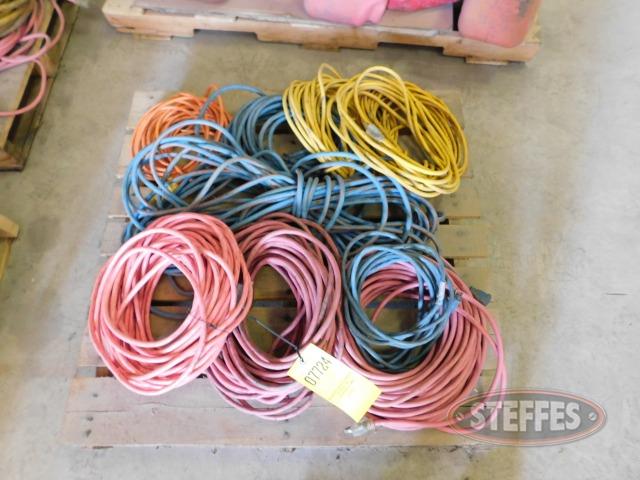 Pallet of asst- electrical cords_1.jpg
